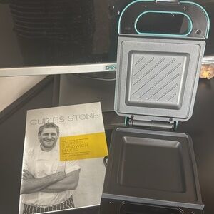 Chef Curtis Stone Sandwich Maker